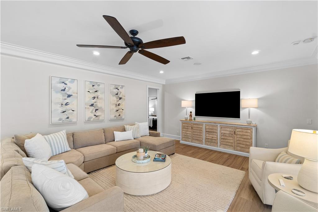 ANCHOR COURT - Residential Lease