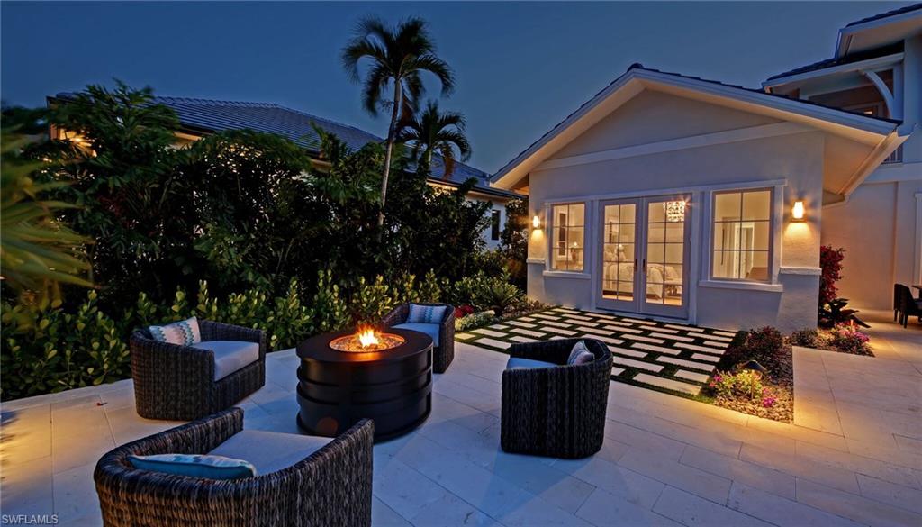 MOORINGS - Residential