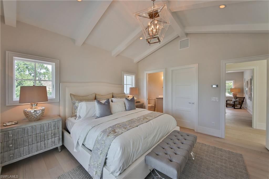 MOORINGS - Residential