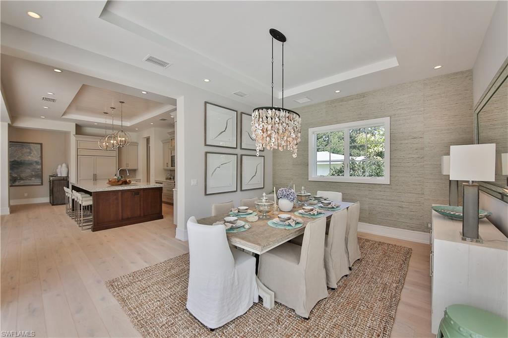 MOORINGS - Residential