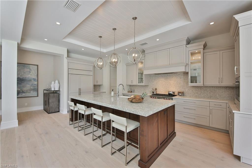 MOORINGS - Residential