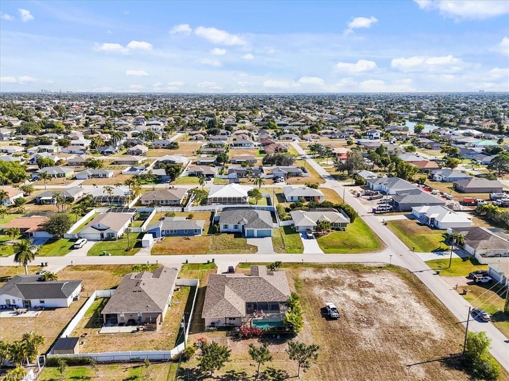 CAPE CORAL - Residential