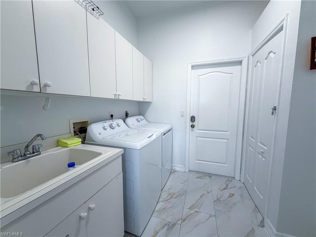 CAPE CORAL - Residential Lease