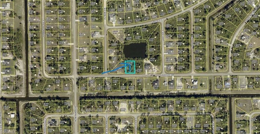 Rare Lake front Lot in fast growing Lehigh Acres .
Best of all : No city water bills!!!