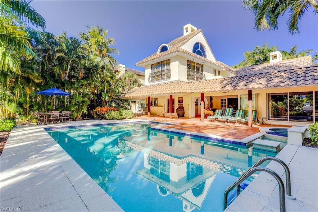 AQUALANE SHORES - Residential