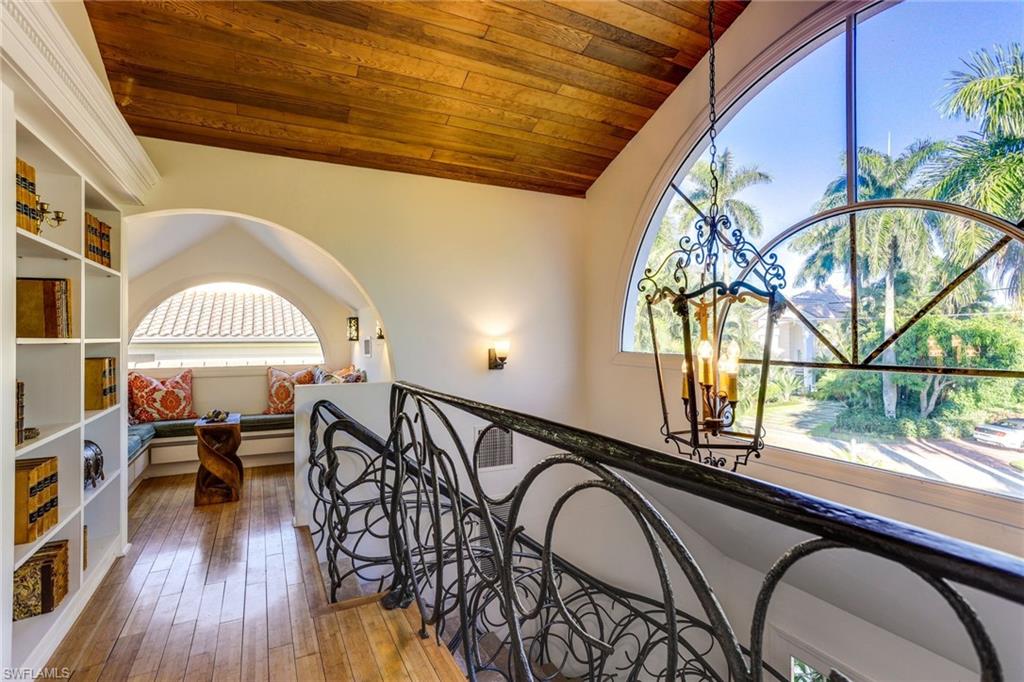 AQUALANE SHORES - Residential