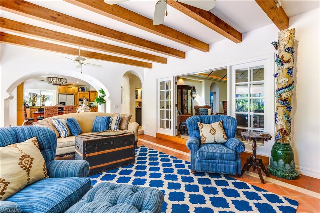 AQUALANE SHORES - Residential