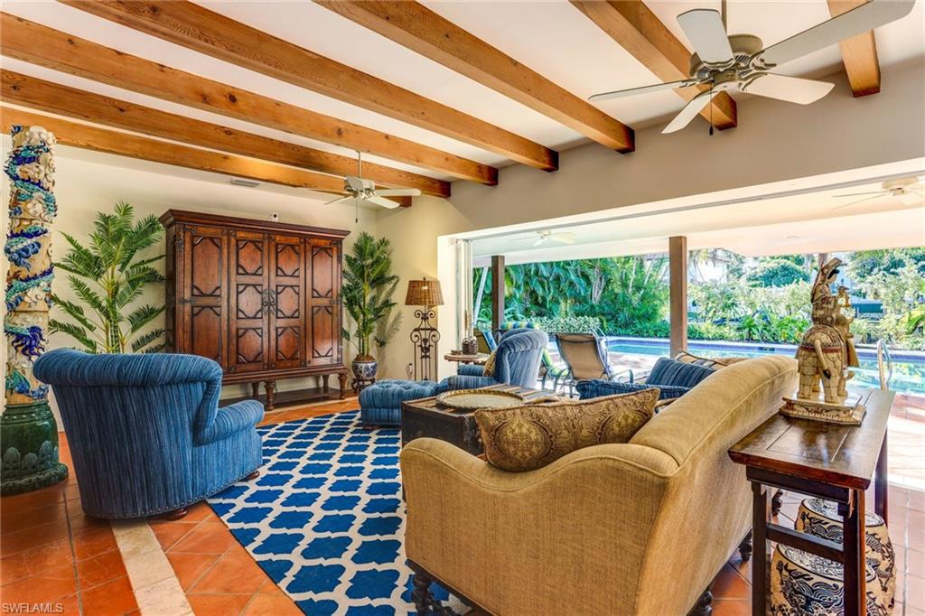 AQUALANE SHORES - Residential