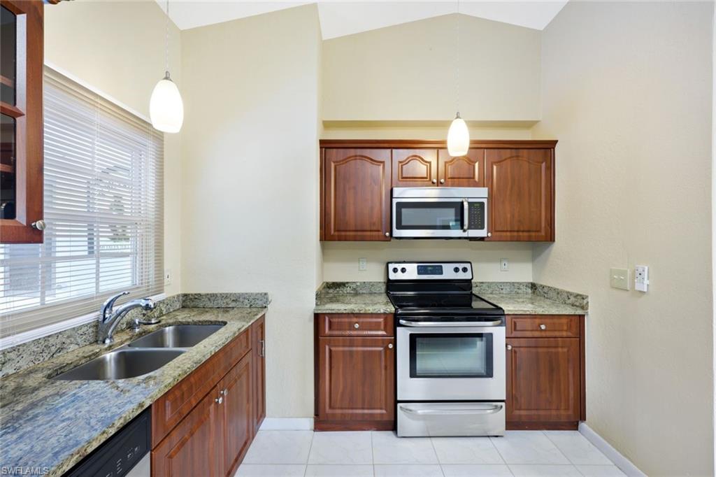CAPE CORAL - Residential Lease