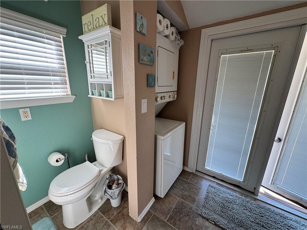 RIVERBEND MOTORCOACH RESORT - Land