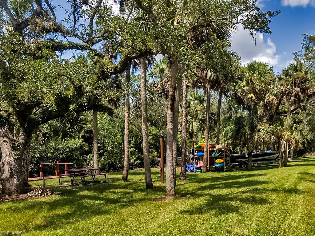 PARKSIDE CONDO - Residential