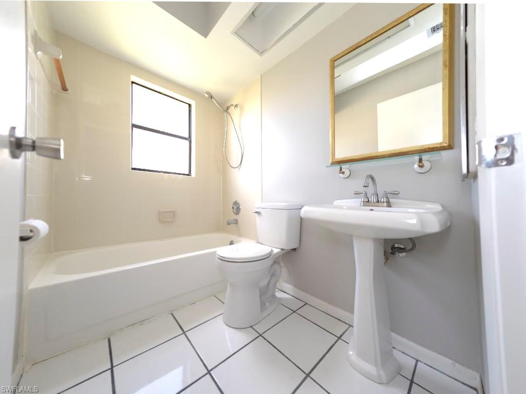 PARKSIDE CONDO - Residential