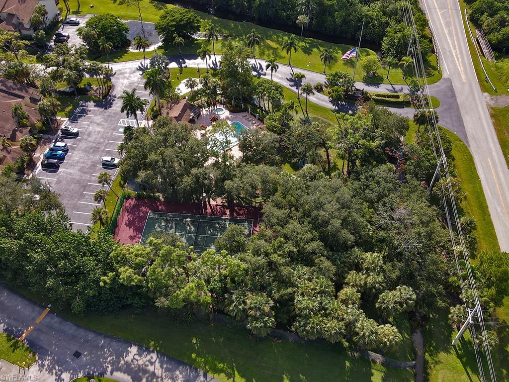 PARKSIDE CONDO - Residential