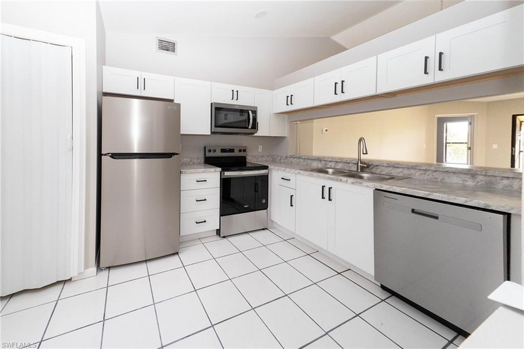 PARKSIDE CONDO - Residential