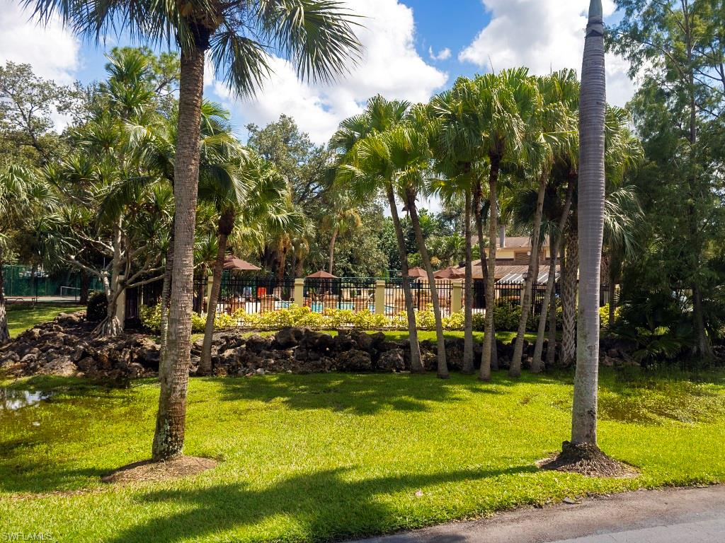 PARKSIDE CONDO - Residential