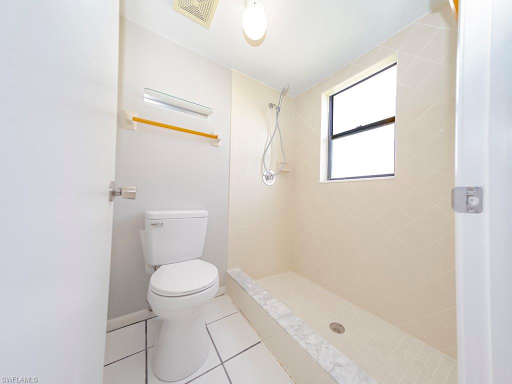 PARKSIDE CONDO - Residential