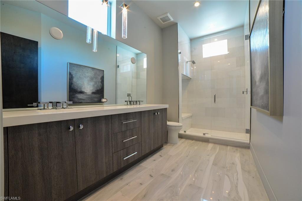 BAREFOOT BEACH - Residential