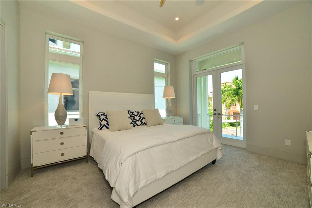 BAREFOOT BEACH - Residential