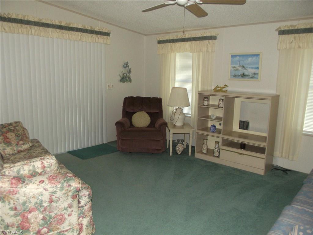 OAK CREEK MANOR - Residential