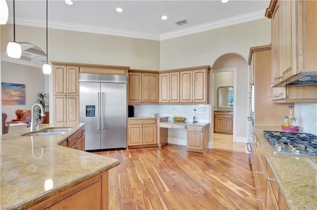 ROYAL HARBOR - Residential