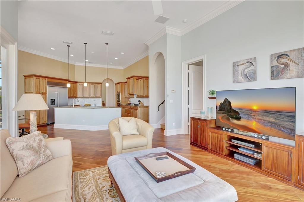 ROYAL HARBOR - Residential