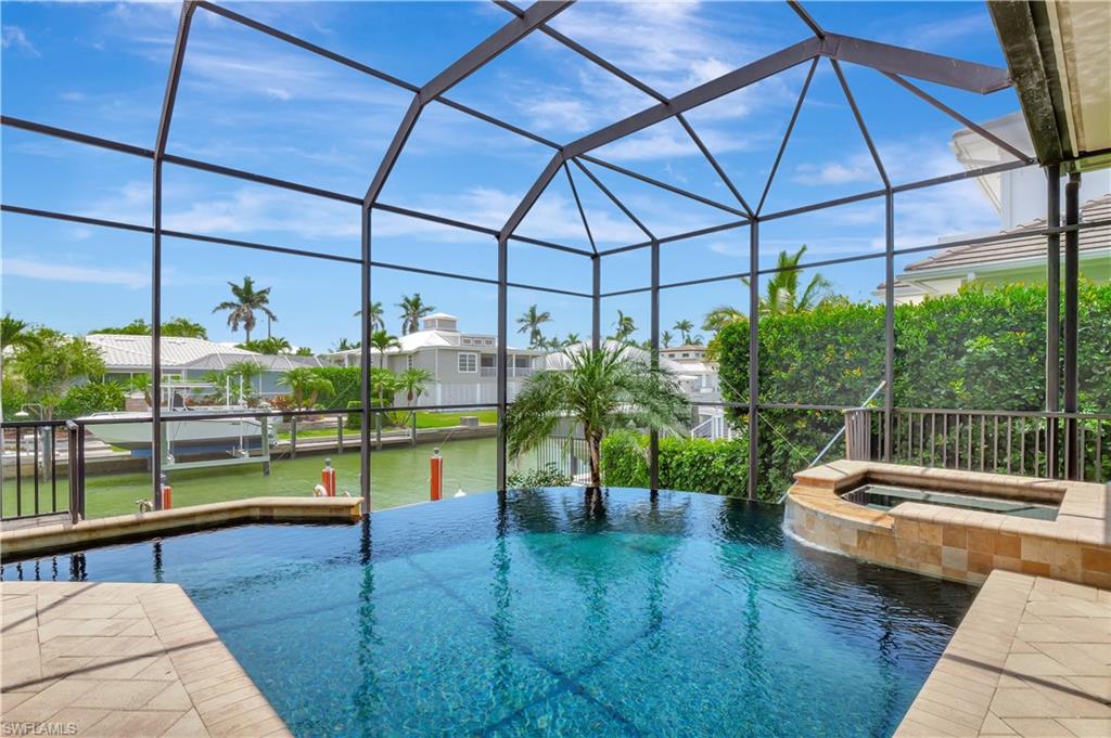 ROYAL HARBOR - Residential