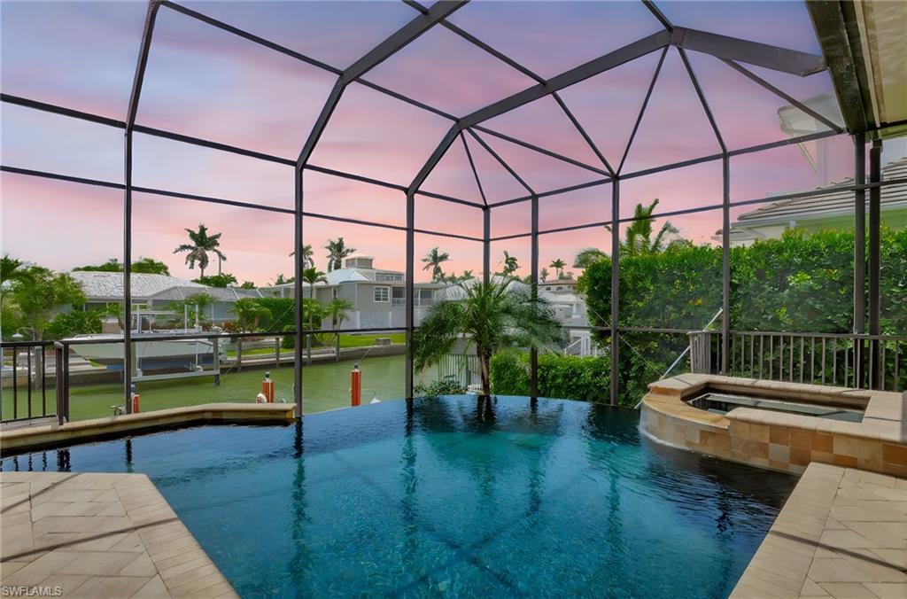 ROYAL HARBOR - Residential