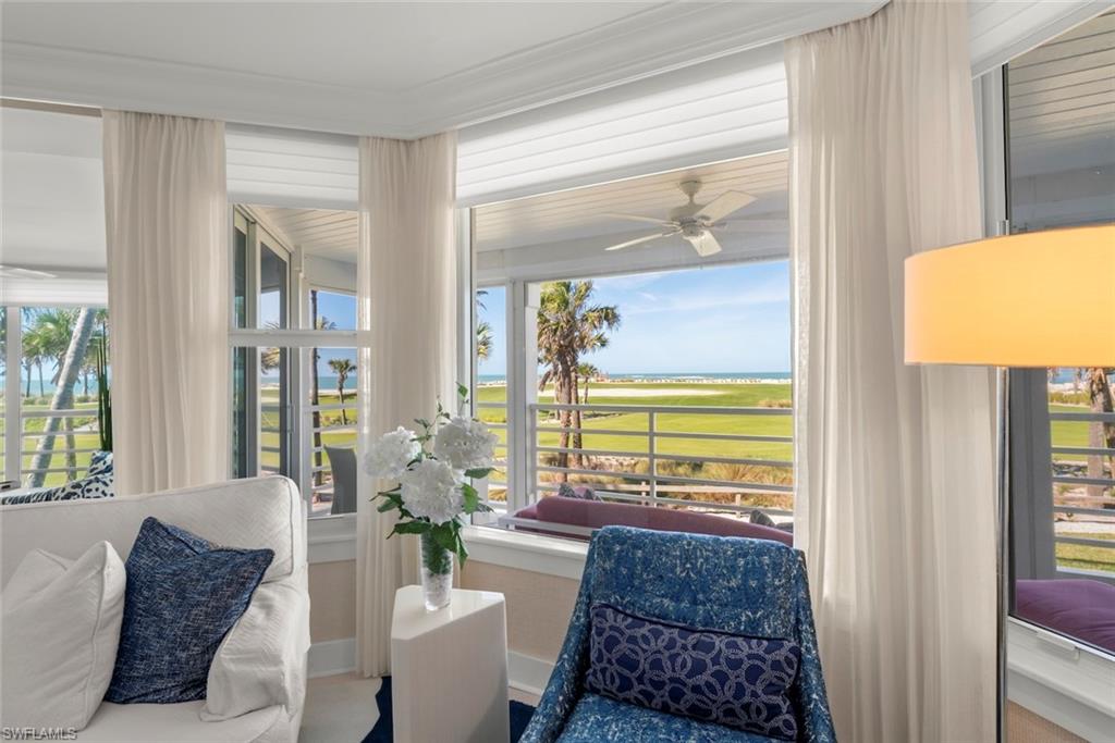 LAND'S END - Residential