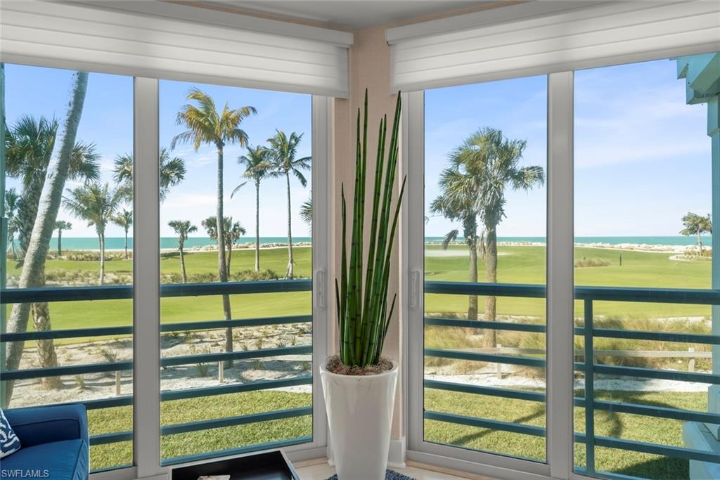 LAND'S END - Residential