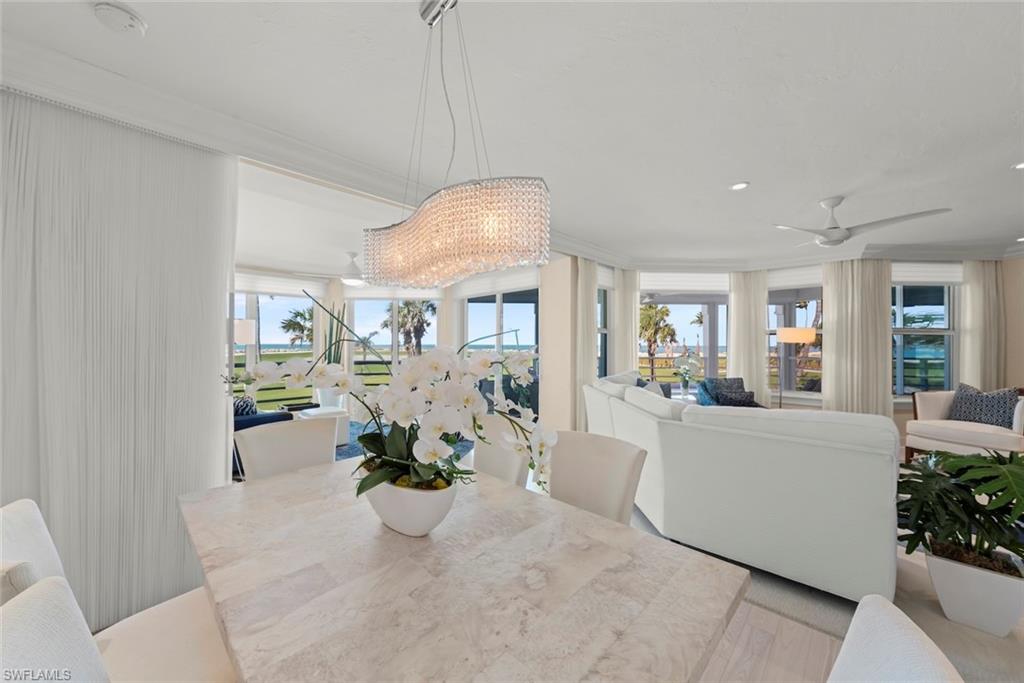 LAND'S END - Residential