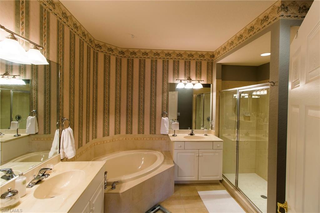 REFLECTION LAKES - Residential