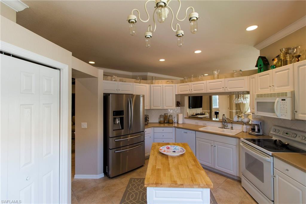 REFLECTION LAKES - Residential