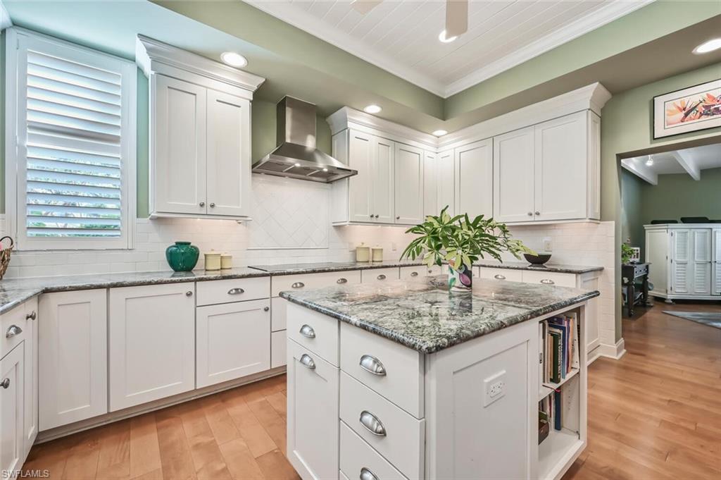 OLDE NAPLES - Residential