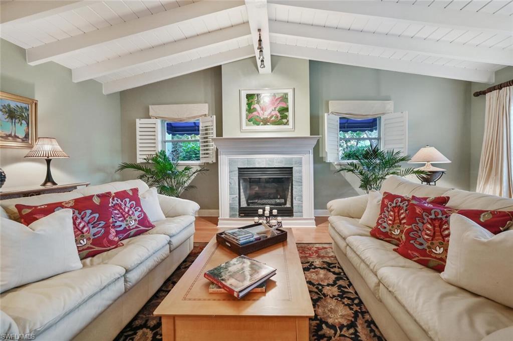 OLDE NAPLES - Residential