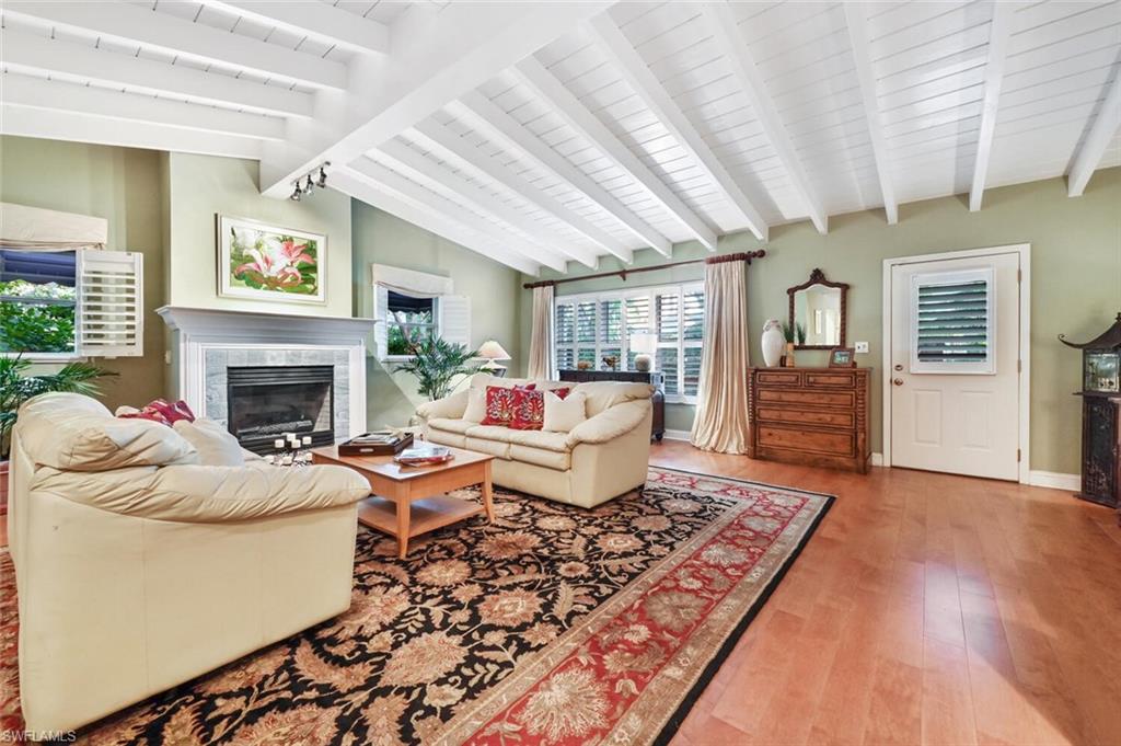 OLDE NAPLES - Residential