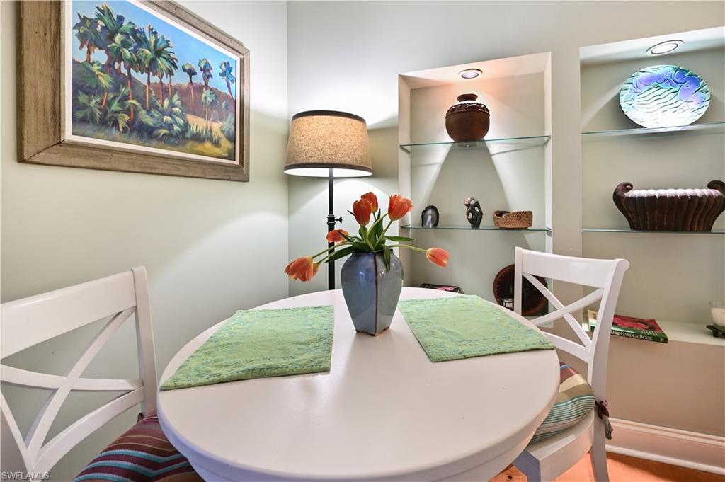 OLDE NAPLES - Residential