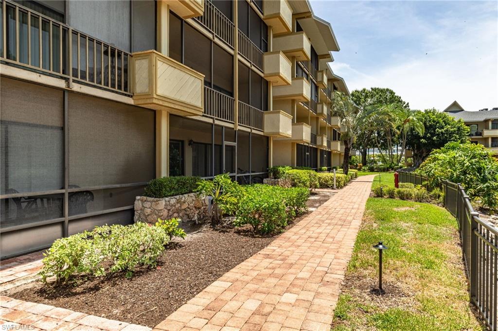 PARK SHORE RESORT - Residential