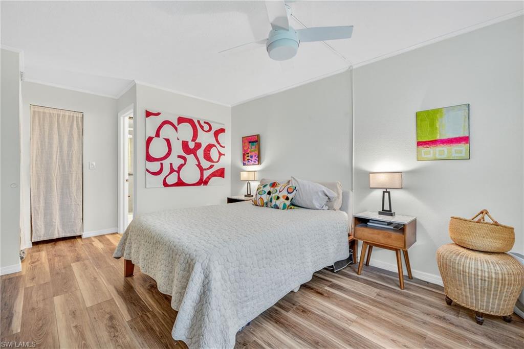 FOXMOOR CONDO - Residential