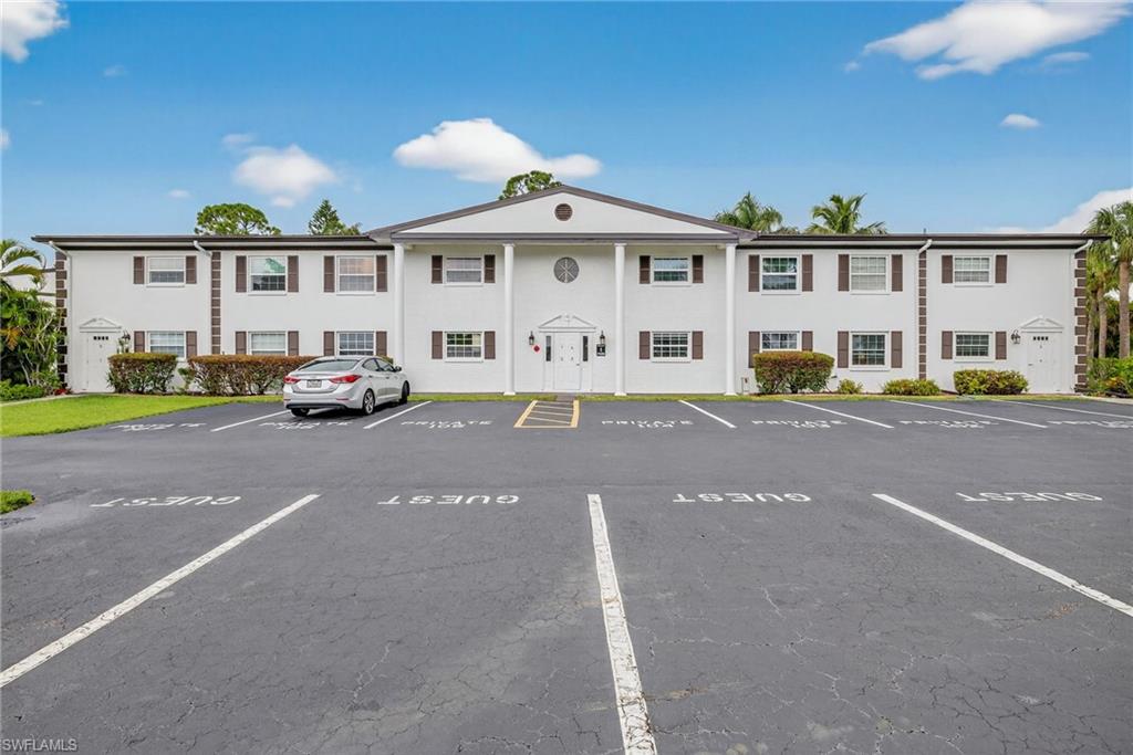 FOXMOOR CONDO - Residential