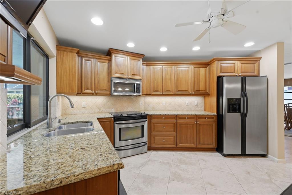 IMPERIAL GOLF ESTATES - Residential