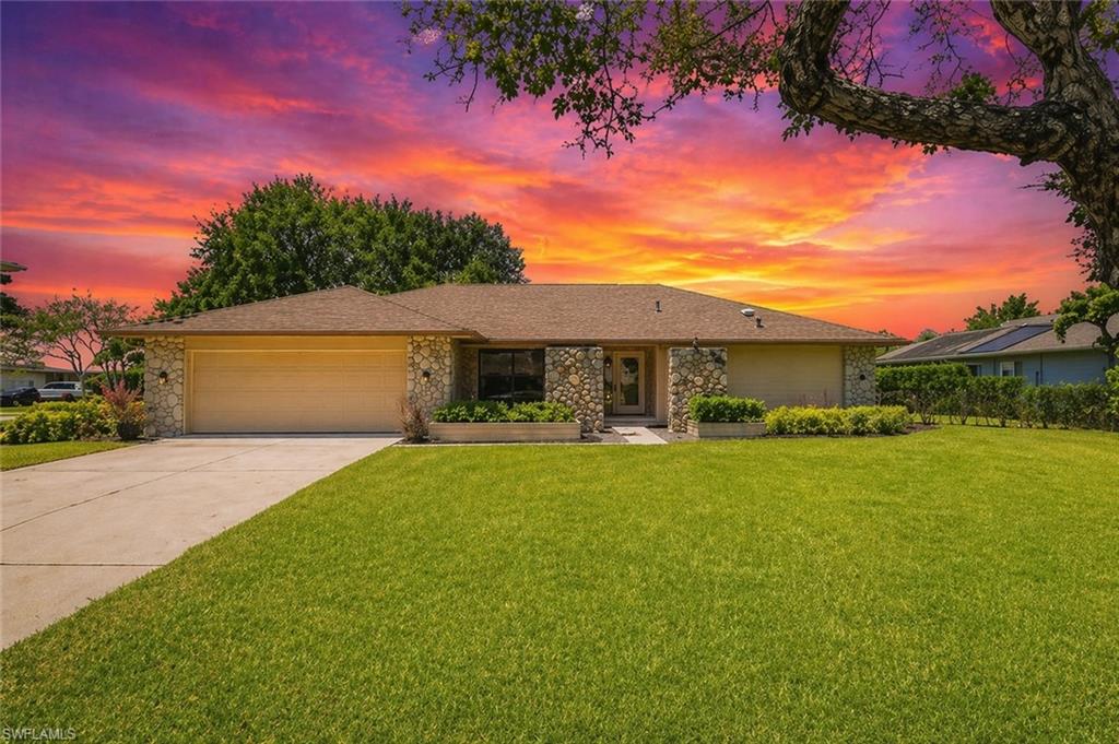 IMPERIAL GOLF ESTATES - Residential