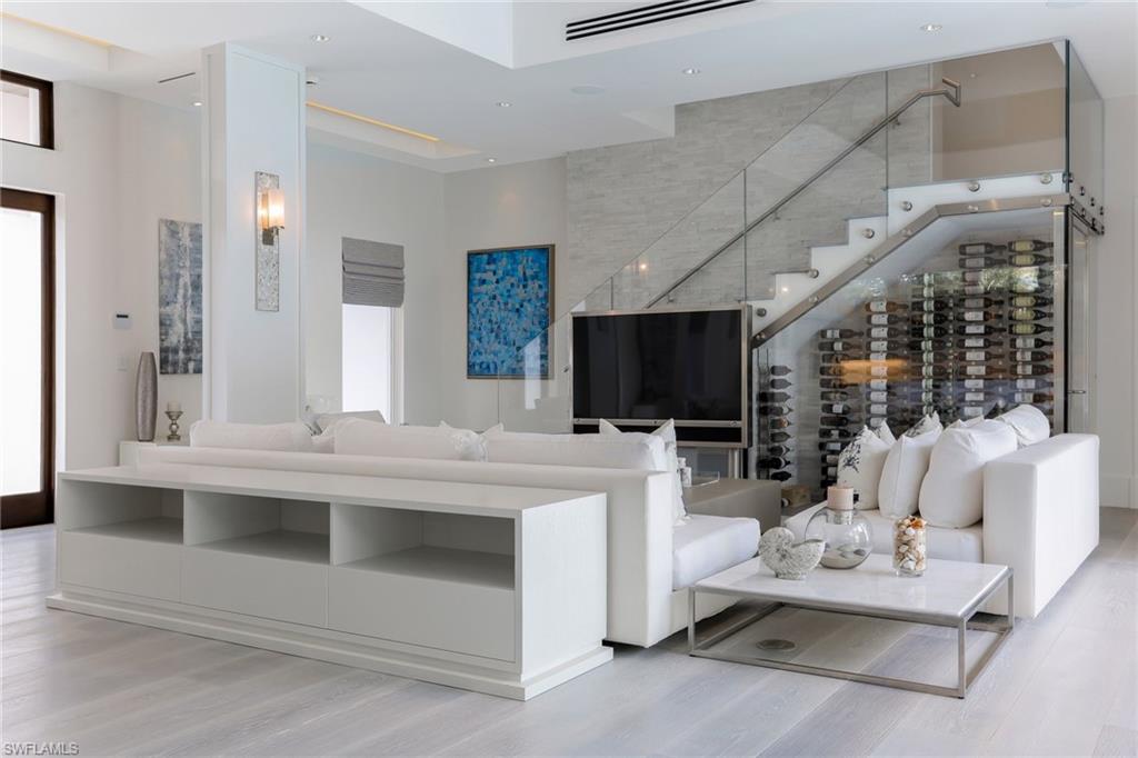 OLDE NAPLES - Residential