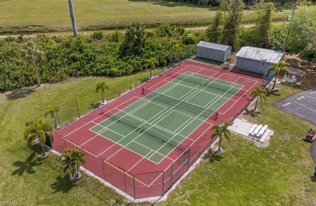 CRYSTAL LAKES - Residential