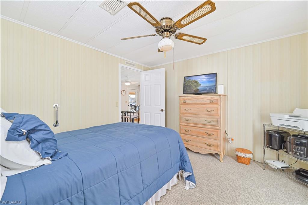 CRYSTAL LAKES - Residential