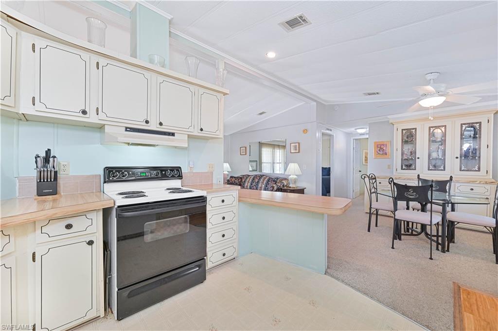 CRYSTAL LAKES - Residential