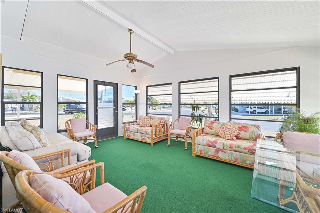 CRYSTAL LAKES - Residential