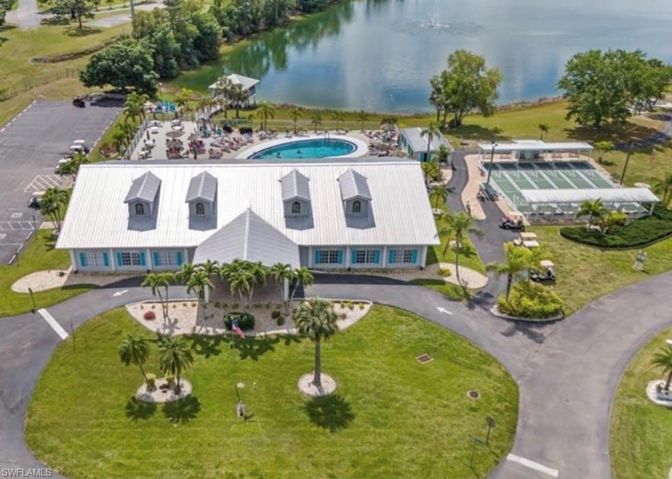 CRYSTAL LAKES - Residential