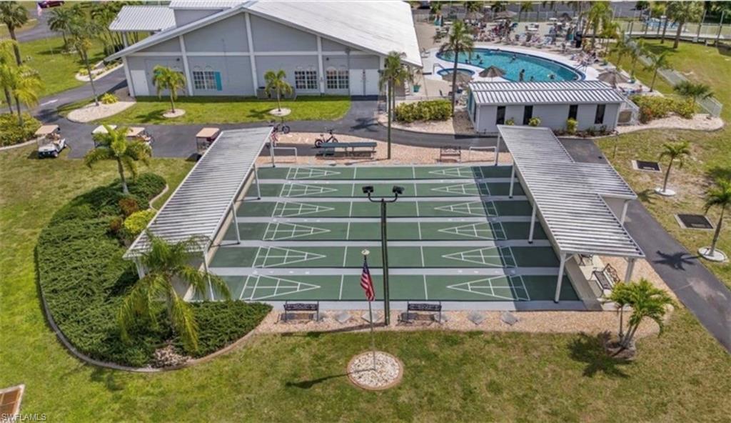 CRYSTAL LAKES - Residential