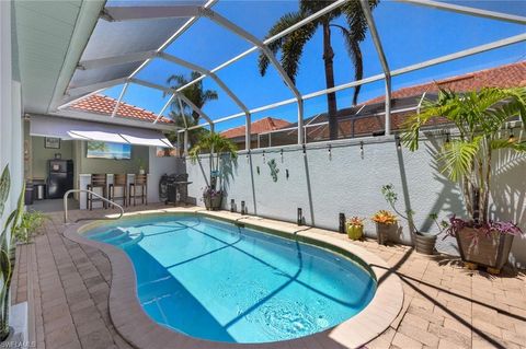 Townhouse in FORT MYERS FL 14051 Bently CIR.jpg