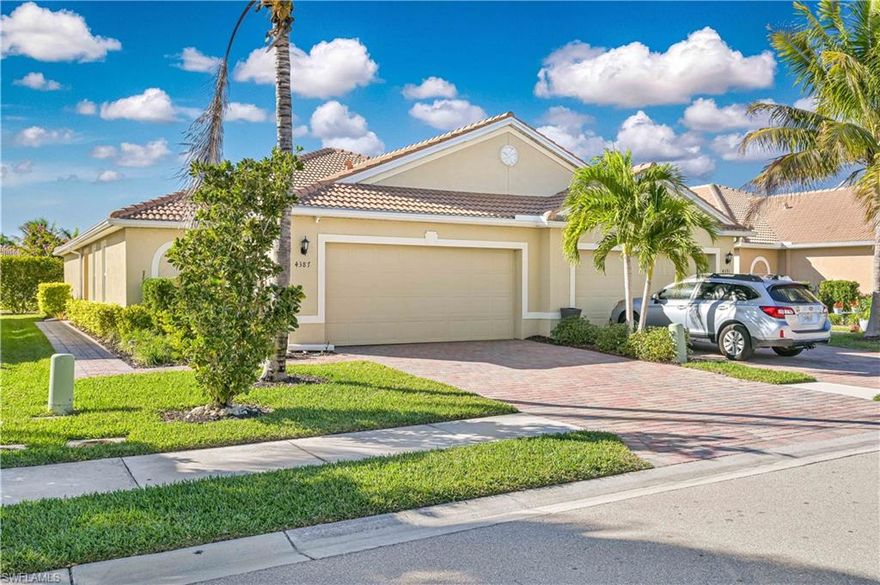 Annual rental available now. Lovely 2 bedroom, plus den, 2 bath, with a 2 car garage. Villa is in great condition with stainless steel appliances and granite countertops. New carpet. Large screened in lanai. This home is move in ready with short approval time. Located in the gated Lindsford community which features amazing amenities such as a resort style pool, spa, fitness, playground, tennis, bocce, and basketball. Applicants need +650 credit, verifiable 3x income, 1st month plus a security deposit of 2000. Small dog under 30 lbs ok with pet fee. Call today to schedule your showing.